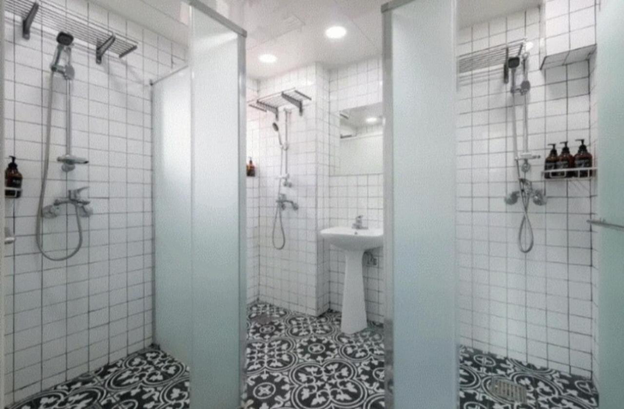 Easytrip Guesthouse Сеул Екстериор снимка